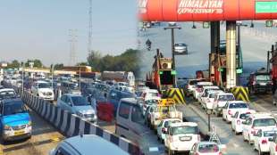 misbehavior at toll booth where can you complaint how to deal with toll employees nhai fastag helpline