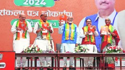 लालकिल्ला: आमची गरिबी, आमची रेवडी वेगवेगळी!