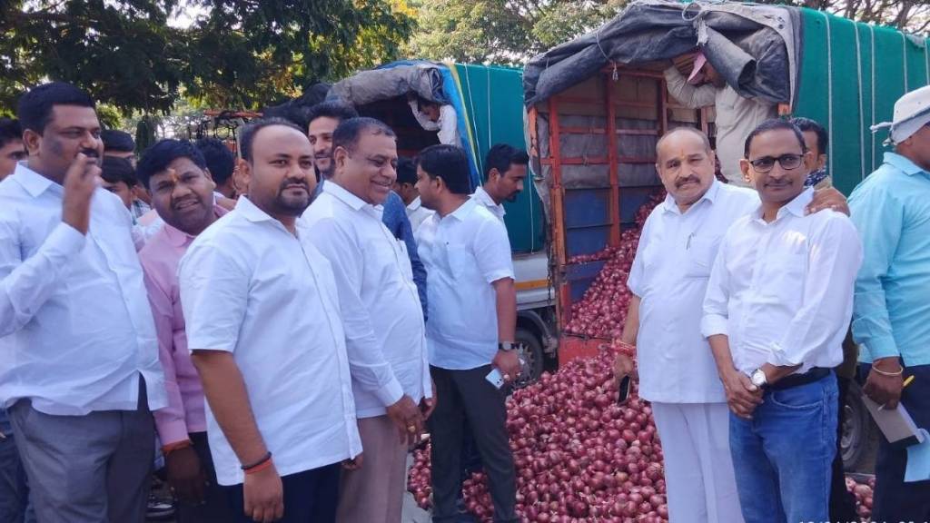 apmc market, license issue, nashik district