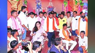 Pankaja Munde Jarange Patil on a platform in Beed
