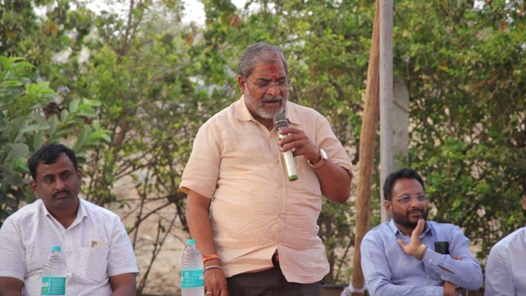 raju shetty allegations against dhairyasheel mane over development work