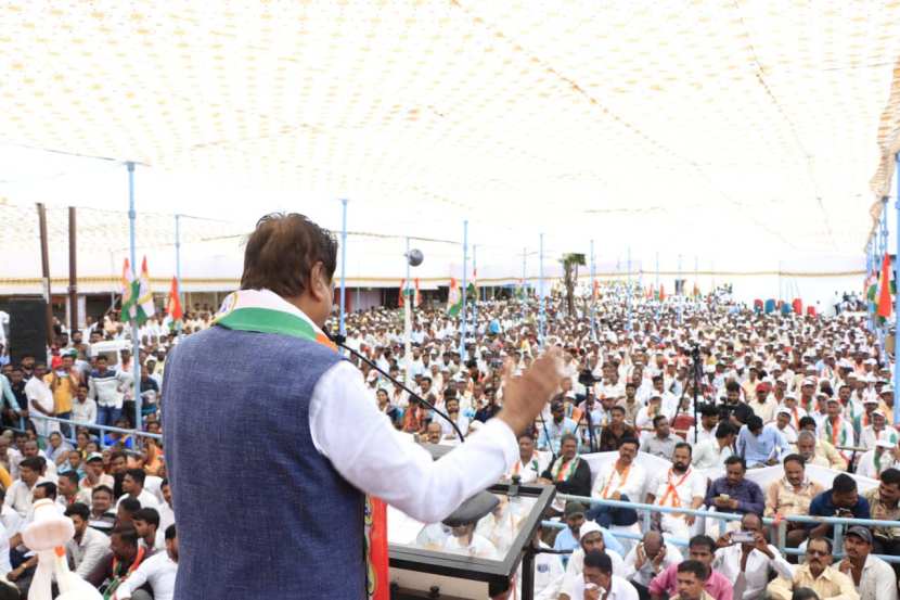 prithviraj chavhan on bjp Narendra modi