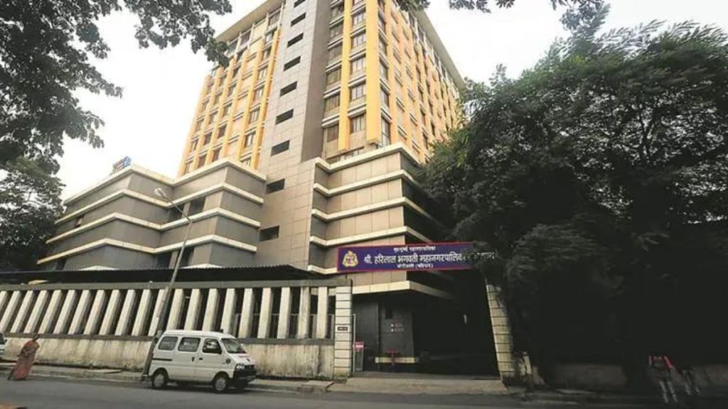 Bad quality work of Bhagwati hospital demand strict action against contractor