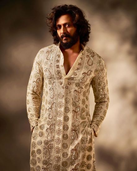 Bigg Boss Marathi 5 Mahesh Manjrekar