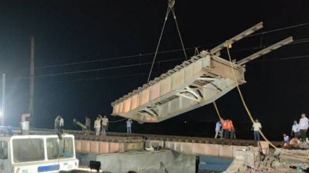 62-year-old steel girders of Bridge No 90 between Virar-Vaitrana were replaced