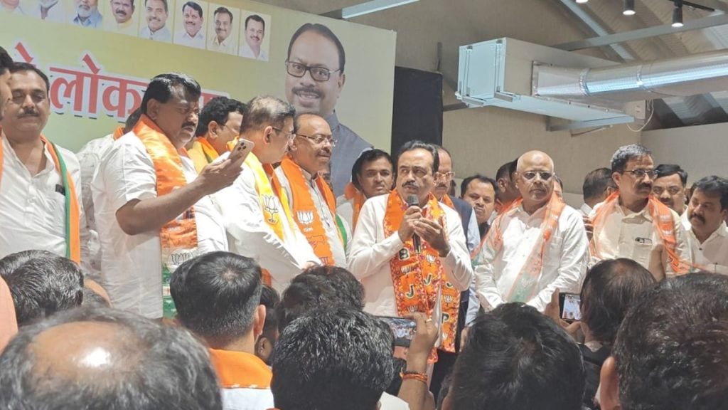 Former Nashik District President of Congress Dr Tushar Shewale in BJP Former Nashik District President of Congress Dr Tushar Shewale in BJP