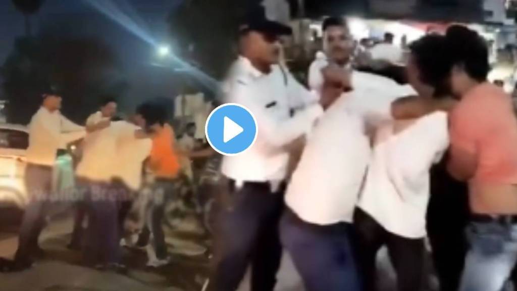 MP: Youths Thrash Traffic Cop Publicly After Police Stop Their Bullet