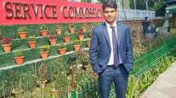 UPSC Success Story: जिथे संघर्ष तिथे विजय! कष्टकरी बापाच्या मेहनतीचं केलं चीज; अवघ्या २४व्या वर्षी झाला अधिकारी