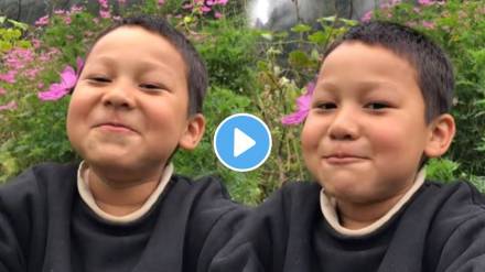 Badal Barsa Biljuli Cute expressions of a boy on a famous song