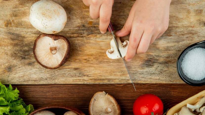 Fulfill vitamin D requirements just by eating mushrooms is converted to vitamin D2 upon exposure UV light from the sun 