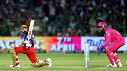 Virat Needs 29 runs to reach 8000 runs complete in IPL history