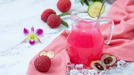 heatwave summer drink recipe scorching heat your stomach will get instant coolness when you make litchi juice recipe