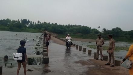 Rajapur dam on the verge of overflowing Strict police presence on the embankment