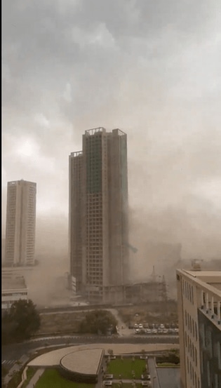 mumbai-sudden-rain-strong-wind