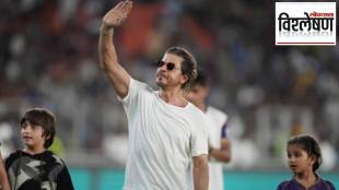 Shah Rukh Khan in hospital with heat stroke