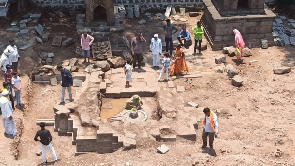 Shiv Mandir Found In Sindkhedraja Shiv Mandir Found In Sindkhedraja