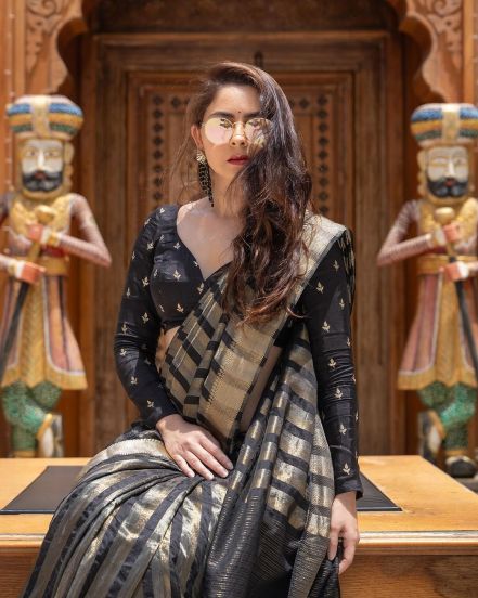 Sonalee Kulkarni Black Silk Saree