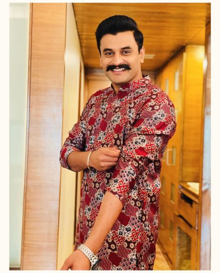 Sumeet Pusavale Wife Monika