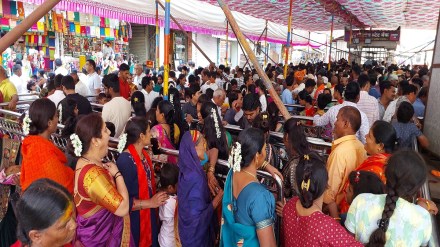 devotees , Mahalakshmi temple,
