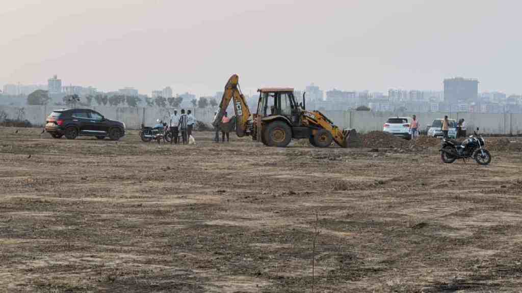 Amit Shah, Vasai public meeting, Amit Shah s Vasai public meeting , Helipad place, shifted from Burial Ground, Muslim Organizations Opposed, bjp, palghar lok sabha seat, election 2024, lok sabha 2024, marathi news,