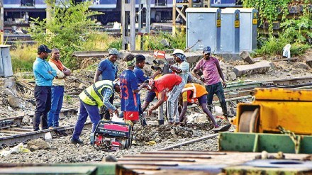 central railway mega block for expansion of csmt platforms expansion