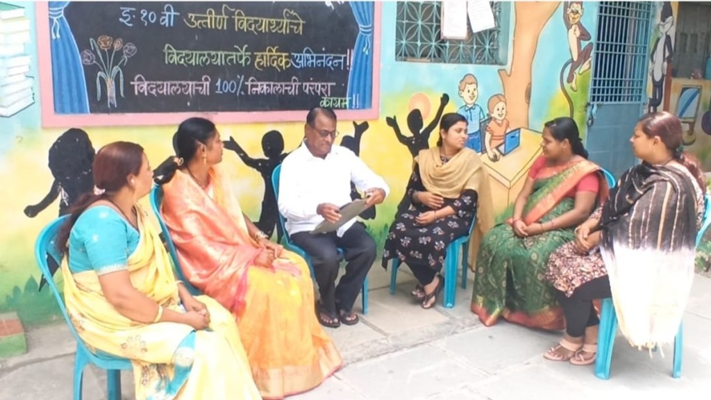 Solapur five woman pass 10 th marathi news Solapur five woman pass 10 th marathi news