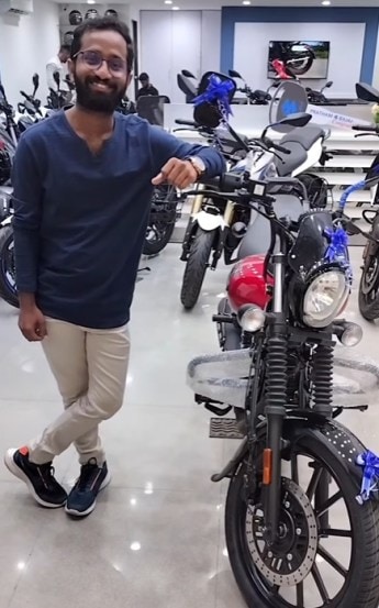 dattu more wife gifted him new bike