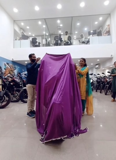 dattu more wife gifted him new bike