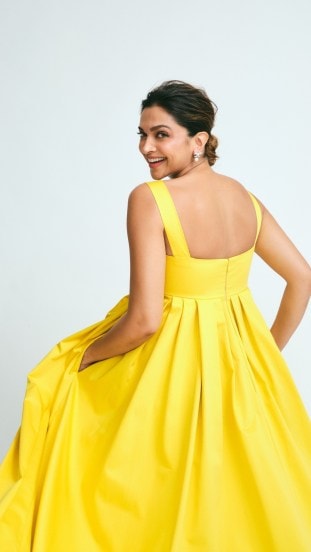 Deepika Padukone baby bump photos in yellow dress went viral