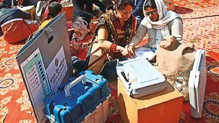 Lok sabha election 2024 Elections Democracy government employees Election Commission