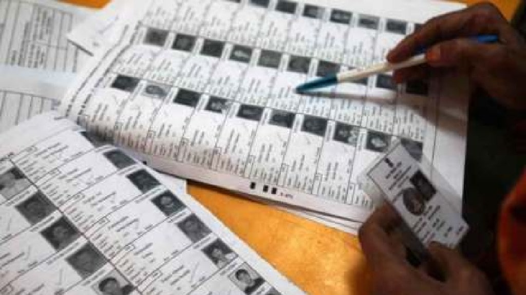 Names of dead persons migrants in voter list BJP gave evidence nagpur