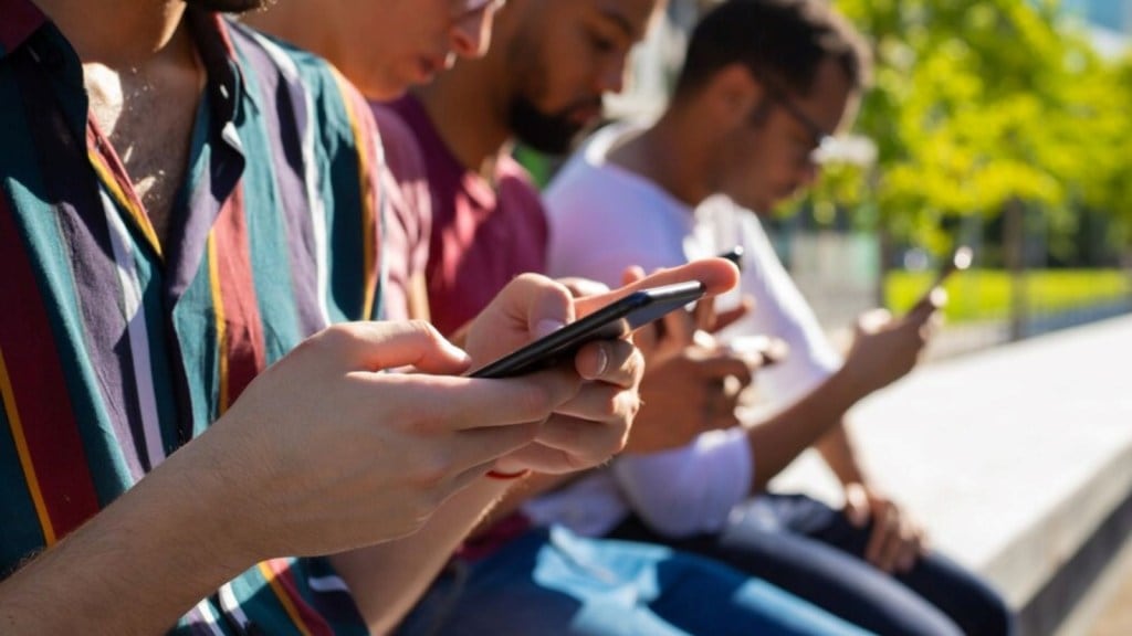 Five Budget 5G Smartphones - 4