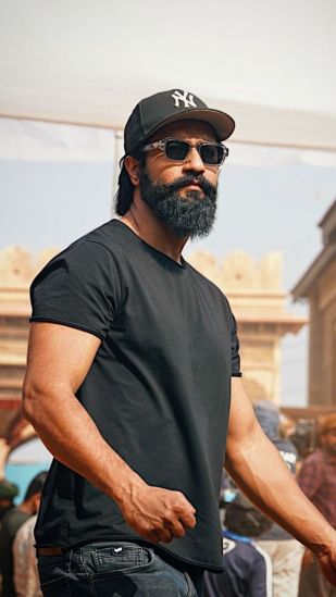 Vicky Kaushal Rejected blockbaster film like uri and other famous films see photos 