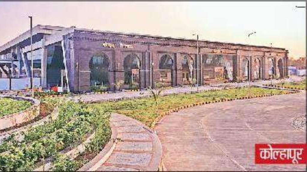 loksatta district index low per capita income slowed growth in industry in kolhapur district