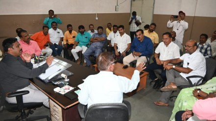 maha vikas aghadi officials raise ichalkaranji pending issue infront of municipal administration
