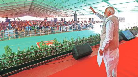 pm modi and amit shah focus on maharashtra and bihar to maintain the record of 80 out of 88 seats