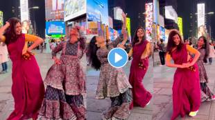 mukta barve dance on naach ga ghuma movie song