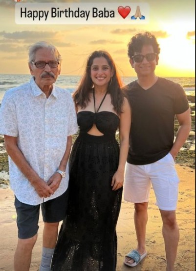 priya bapat and umesh kamat enjoying goa trip