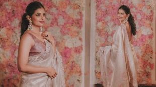 Tharla tar mag fame Priyanka Tendolkar photos in saree viral on social media