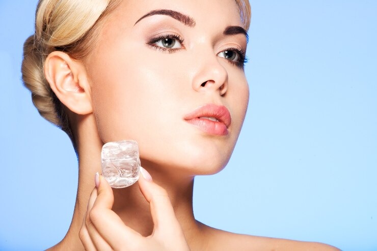 skin-care-tips-ice-on-face-effect