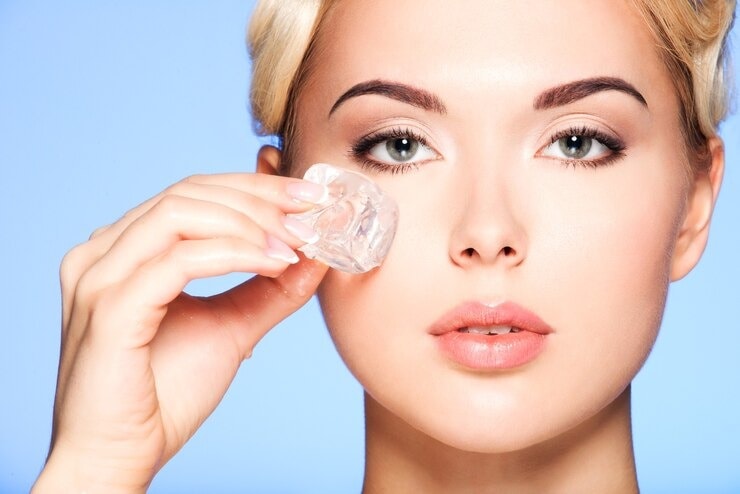 skin-care-tips-ice-on-face-effect