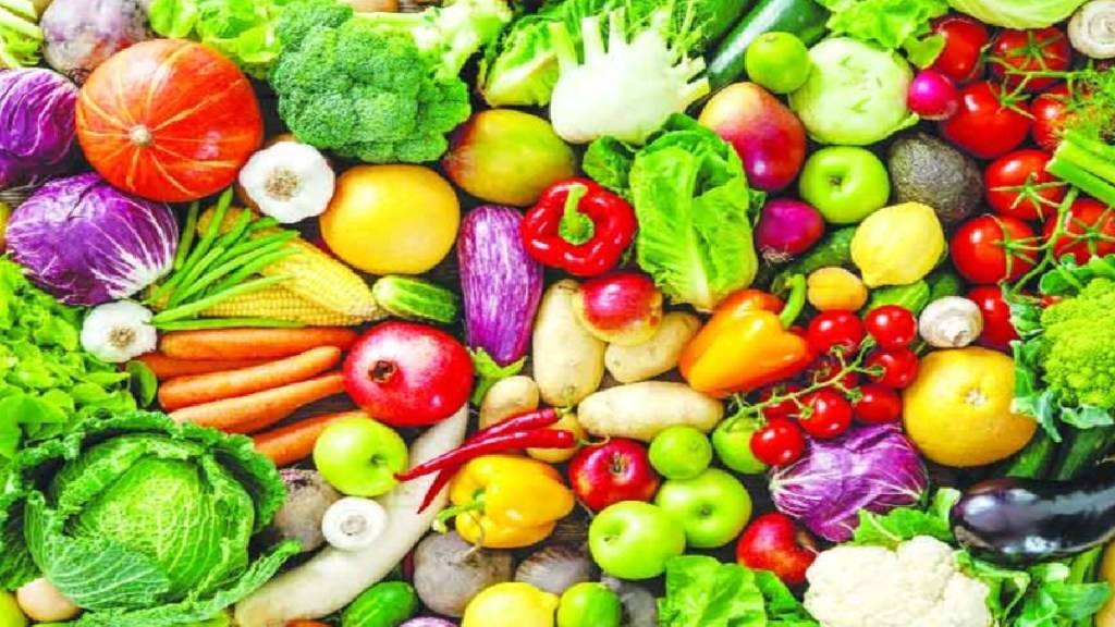 Unseasonal Rains, Decreased Arrival Leafy Vegetables, Higher Prices of Leafy Vegetables , Prices of fruits vegetables stable, vegetable price, vegetables price in pune, pune news, marathi news,