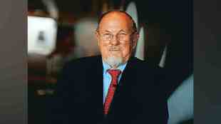 William Sharpe, Economist, Capital Asset Pricing Model, William Sharpe Capital Asset Pricing Model, Beta Concept, finance article,