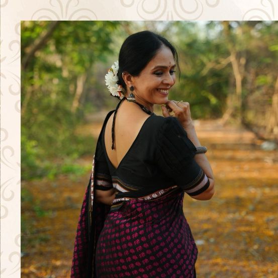 Aishwarya Narkar Hati Mor Cotton Khun Saree