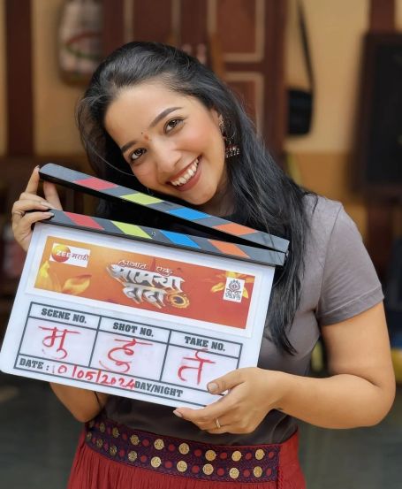 Amey Narkar Girlfriend Isha Sanjay Play Role In Lakhat Ek Amcha Dada marathi serial
