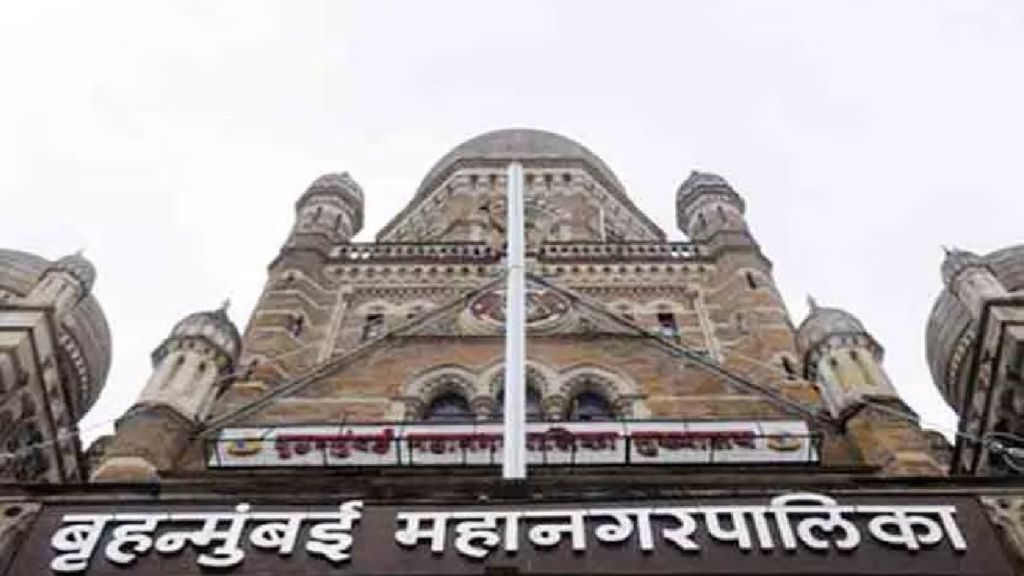 Cracks in subway at Chunabhatti fear of accident