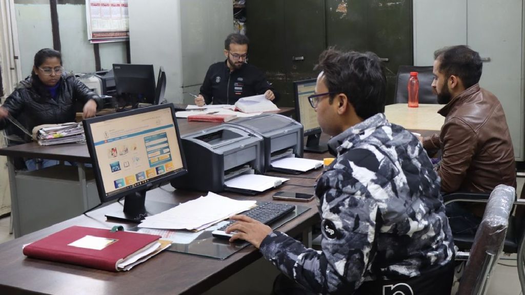 Central Government Employee attendance Central Government Employee attendance