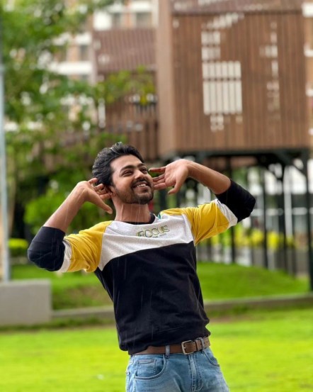 Hrishikesh Shelar Enjoys Monsoon 2024