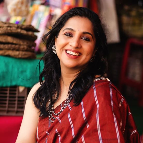 aai kuthe kay karte fame Madhurani Gokhale new photoshoot viral
