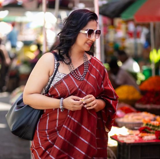 aai kuthe kay karte fame Madhurani Gokhale new photoshoot viral 